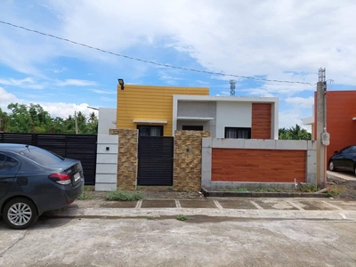 2 Bedrooms, 2CR, w/ carport and lawn For Sale in Naga City, Camarines Sur