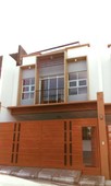 front unit townhouse with 2 car garage in barangay roxas quezon city near scout area