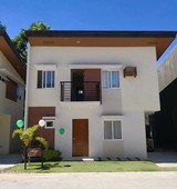 House and Lot For Sale 4 Bedrooms in Minglanilla Cebu