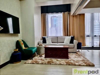 Fully Furnished Unit with a Nice View next to Legazpi Park