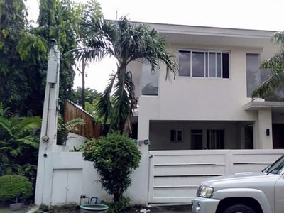 Bright, spacious modern Home in Ayala Alabang Village