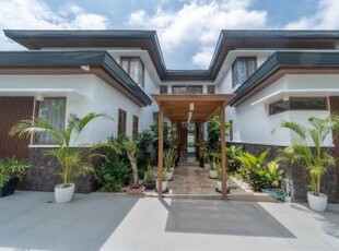 1 Bedroom Raffles Residences Makati Condo For Sale Near Landmark Greenbelt