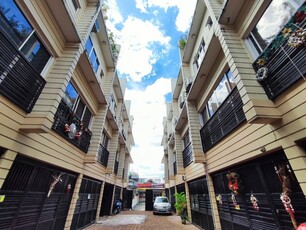 Hagdang Bato Itaas, Mandaluyong, Townhouse For Sale
