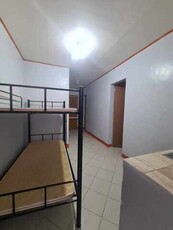Pilar, Las Pinas, Apartment For Rent