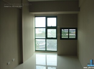 Studio Unit for Rent in The Symphony Towers