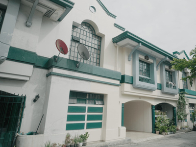 Townhouse For Sale In Malibay, Pasay