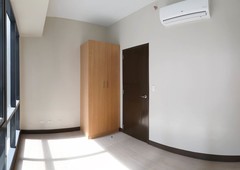 1 BR Ready for Occupancy Florence Residence Mckinley BGC