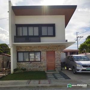 Near SLEX 3 Bedroom Pag-ibig House Sale Stonebridge Carmona Cavite