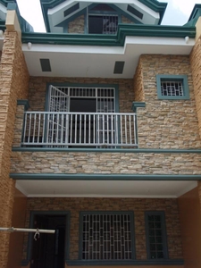 Townhouse for sale in Quezon Cty For Sale Philippines