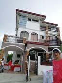 3 Storey House for Sale at Glenrose Subdivision