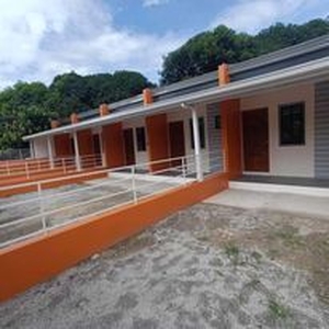 Townhouse For Rent In Dila-dila, Santa Rita