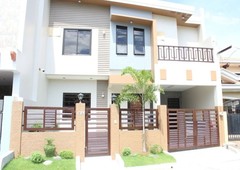 TWO-STOREY MODERN HOUSE AND LOT IN BF RESORT VILLAGE LAS PI?AS CITY