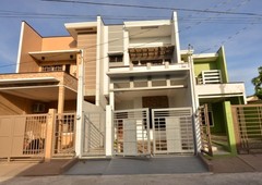 Unit C Brand New Triplex House in Bf Resort Village
