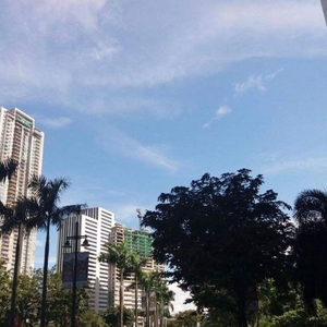 Condominium for sale in Parkway Bonifacio, Global City