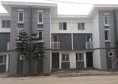 2BR Townhouse with Parking Tanza Cavite