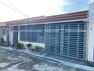 Manibaug Paralaya, Porac, House For Sale