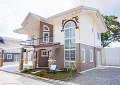 6 Bedroom House for Sale in Panglao Bohol