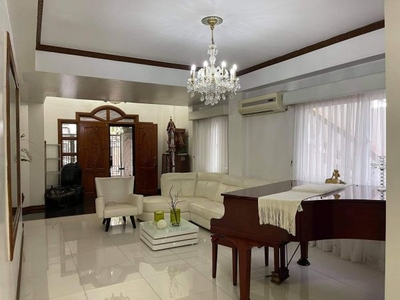 5 bedrooms 800 more or less floor area House At Multinational Village