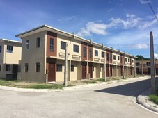 TOWNHOUSE INNER UNIT FOR SALE IN LIPA