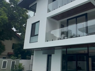 5BR House for Sale in Hillsborough Alabang, Muntinlupa
