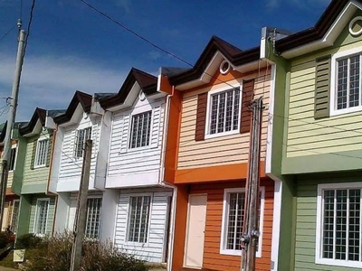 RFO Fully Furnished Corner Townhouse unit for Sale at Tagaytay Hampton Villas