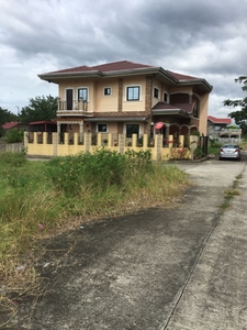 4 Bedrooms 3 Bathrooms House For Sale in Candelaria, Quezon City