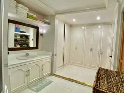 5BR House for Sale in Batasan Hills, Quezon City