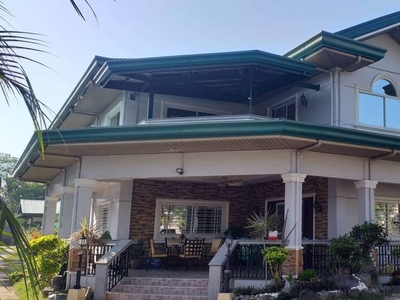 8 Bedrooms House and Lot for Sale in Sta Cruz, Tarlac