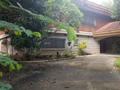 8BR House for Sale in Ayala Alabang Village, Muntinlupa