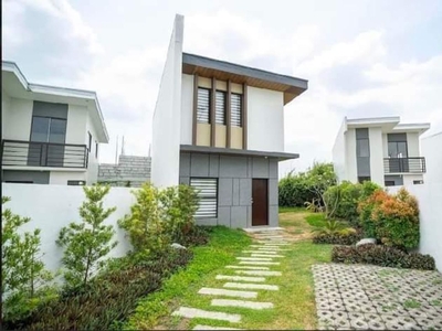 3 bedroom Quezon City Town House Under Ayala for sale