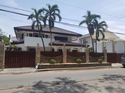Mansion For Sale in Multinational Village