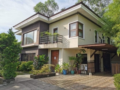 Contemporary Two (2) Storey Elegant Modern House in BF Homes Parañaque City