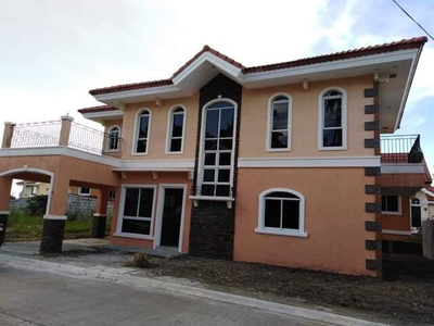 Townhouse For Sale In Inchican, Silang