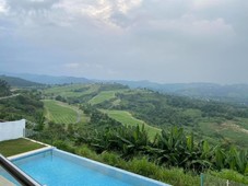 BREATHTAKING VIEW OF THIS 4 BEDROOM HOUSE WITH SWIMMING POOL FOR SALE CLARK!