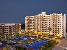 DMCI 1 Bedroom Resort type condominium in Paranaque near Air
