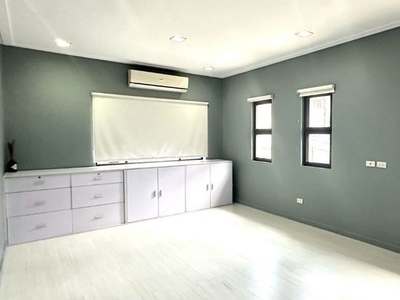 3BR Townhouse for Rent in New Manila, Quezon City