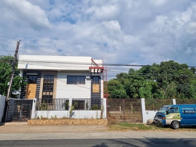 HOUSE AND LOT FOR SALE ALONG NATIONAL HIGHWAY IN LA UNION