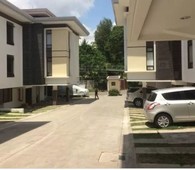 VERY LOW PRICE 1 bedroom condominum with covered parking area at The Courtyards in Banawa, Cebu City