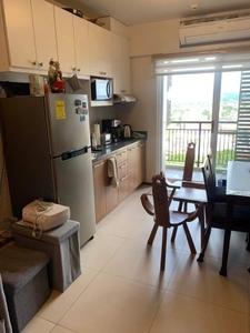 2 Bedroom Unit with Parking For Sale in Bagumbayan, Quezon City