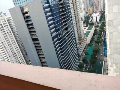 2 Bedroom with Makati view