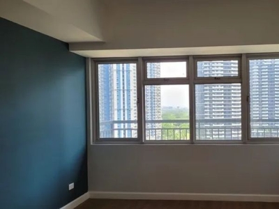 2BR Condo for Rent in Verve Residences, BGC