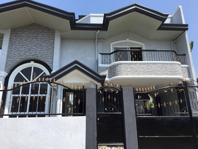 3-Storey House with 5 Bedrooms For Sale in Mulawin Heights, Orani, Bataan