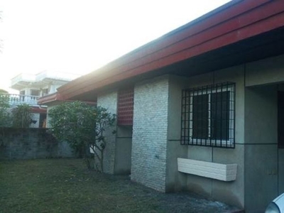 4 BEDROOM HOUSE IN ANGELES FOR RENT