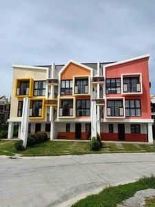 4 Bedrooms 3 Storey Penthouse Type House and Lot For Sale in Biñan, Laguna