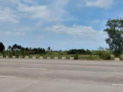 For Sale: 500 sqm Overlooking Farm Lot with Sea View & Mountain View in Bataan