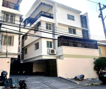 Single Detached Elegant House & Lot 7 BR, 6 TB For Sale in Project 4 Quezon City