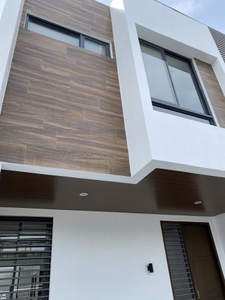 Fully Furnished 2 Storey House for Sale in Parañaque City, Metro Manila