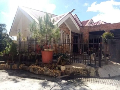 House and lot Overlooking Mt. Sto Tomas