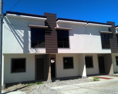 Less than 2M townhouse in betterliving subdivision