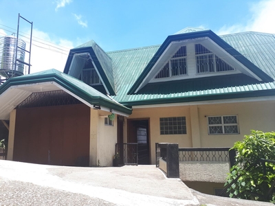 Spacious with Overlooking Panoramic View 4 Storey Classic House